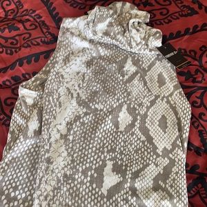 Snake print top
